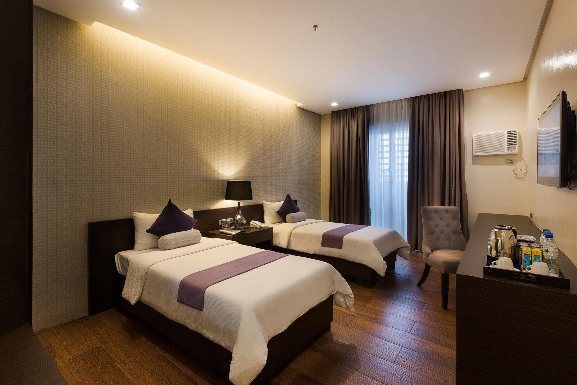 Lenox Hotel Dagupan City Eksteriør bilde