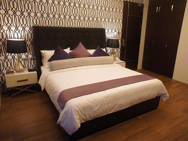 Lenox Hotel Dagupan City Eksteriør bilde