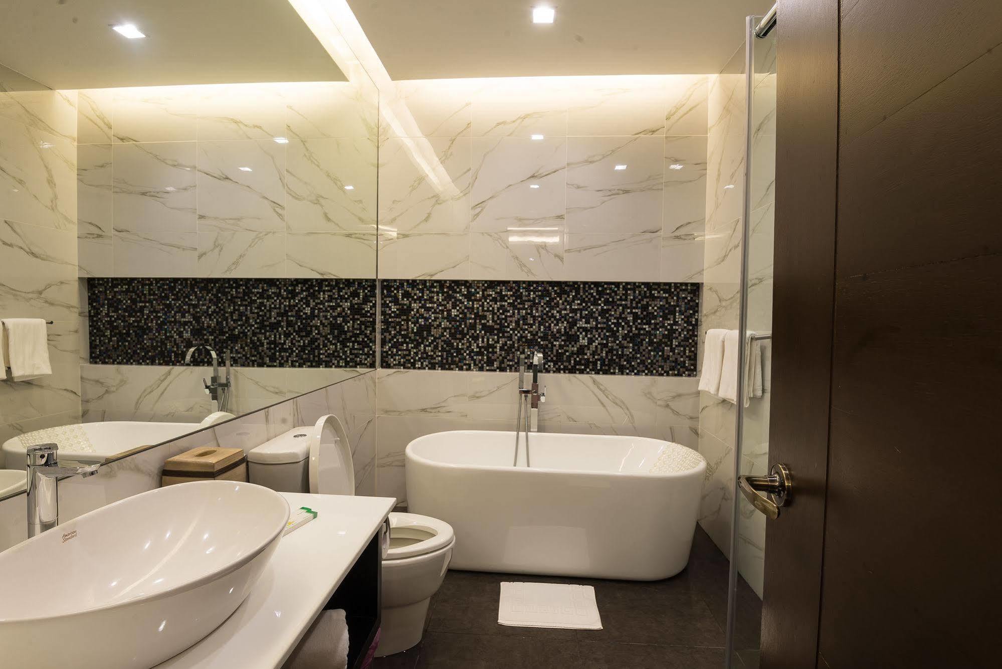 Lenox Hotel Dagupan City Eksteriør bilde